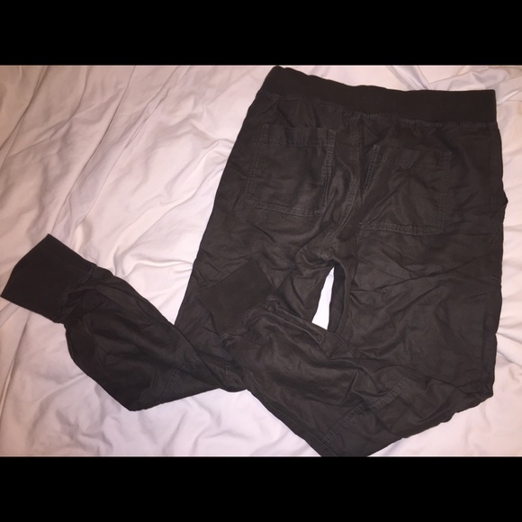 TNA Cargo Joggers - Picture 1 of 2